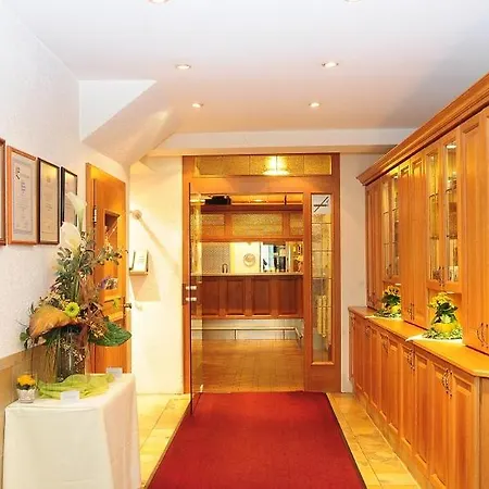 Hotel Restaurant Weisses Lamm Appel Gbr *
